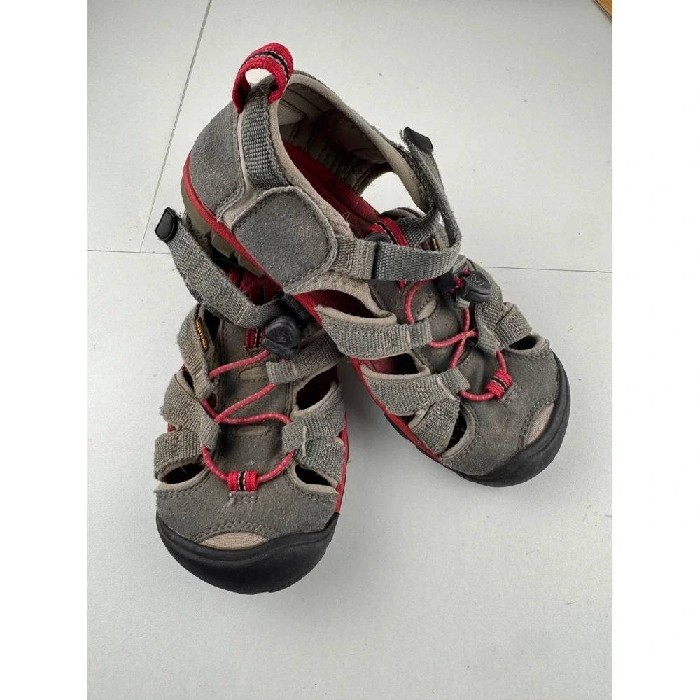 KEEN Kids Newport H2 Water Sandal Gray Red Hook‎ Loop Size 2